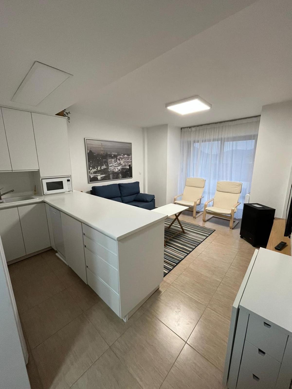 Apartamento Con Terraza,2 Min De La Playa, آريس المظهر الخارجي الصورة